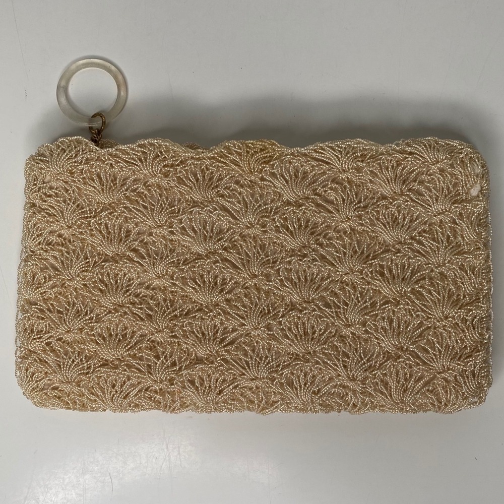 VTG Beaded Scalloped‎ Fan Clutch Evening Bag Champagne Cream Acrylic Ring Pull